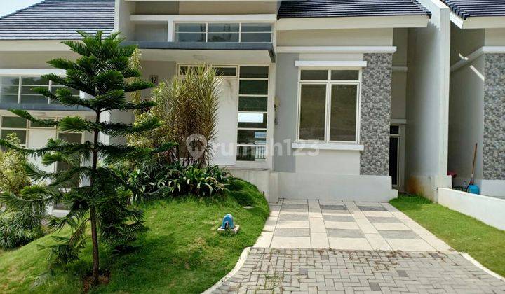 Rumah Baru di Kaki Gunung Sentul City 1