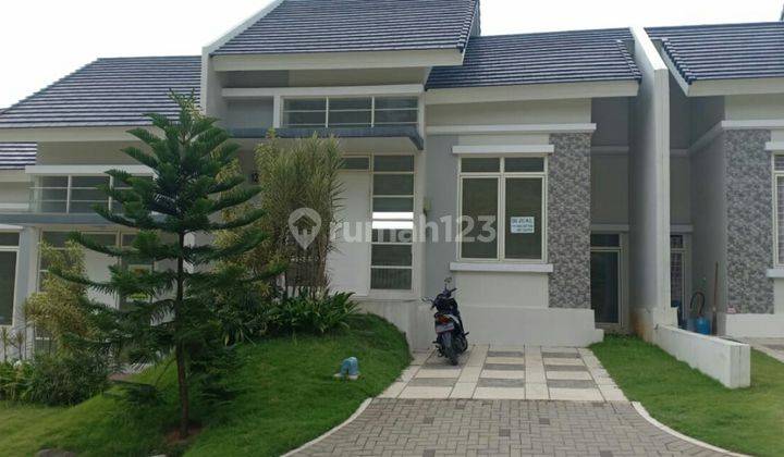 Rumah Baru di Kaki Gunung Sentul City 2