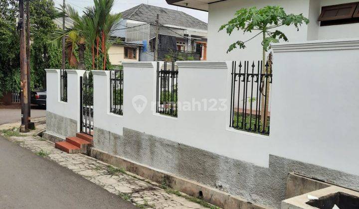 Rumah siap huni lokasi strategis di duren sawit Jakarta timur 1