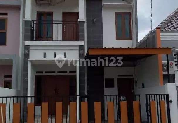 Rumah di Bambu Apus Kedaung Ciputat Pamulang Tangerang Selatan 2 lantai Lt93m2 3 KT 2 KM SHM Rp 1.3 M nego Sampai Deal Rumah di Bambu Apus Kedaung Ciputat Pamulang Tangerang Selatan 2 lantai Lt93m2 3 KT 2 KM SHM Rp 1.3 M nego Sampai Deal