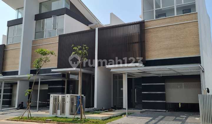DIJUAL! Rumah Mozart Golf Island PIK2 View Golf Ukuran 10x30