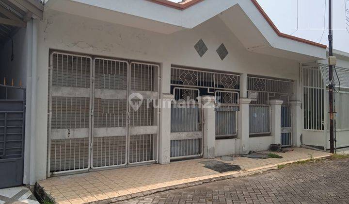 Rumah SHM Dijual di Taman Pondok Indah, Surabaya 1