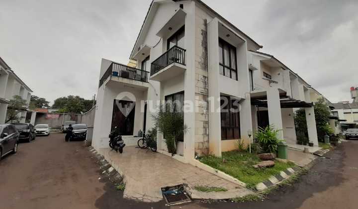DI  RUMAH HOOK DI HARVEST RESIDENCE, CIPUTAT TIMUR, TANGERANG SELATAN *0031-JOE