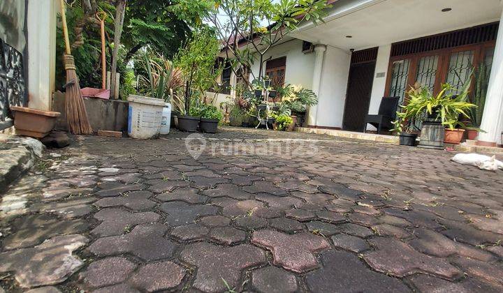 Rumah Lama Siap Huni di Sindang Raya Rawamangun 1