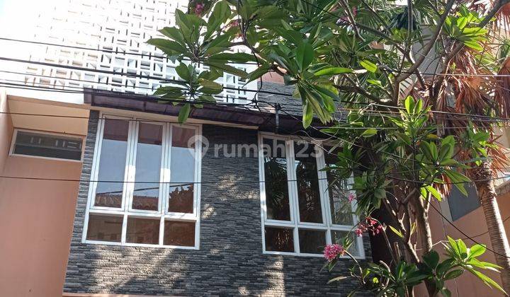 Rumah bagus terawat siap huni di Rawamangun Jakarta timur 1