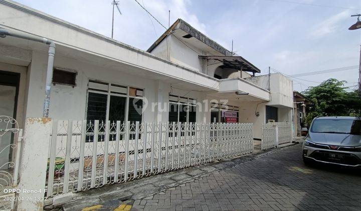 Rumah Strategis Dekat Pusat Kota dan Jalan Raya, Lokasi di Jalan RA Kartini Gresik Kota 1