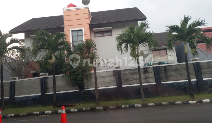Turun Harga lagi!!! 3 Rumah Mewah dgn S.Pool dalam 1 kavling luas di Bintaro Sektor 7 Turun Harga lagi!!! 3 Rumah Mewah dgn S.Pool dalam 1 kavling luas di Bintaro Sektor 7