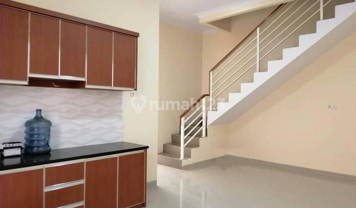 Dijual Rumah Cluster Daerah Jagakarsa Semi Furnished  1