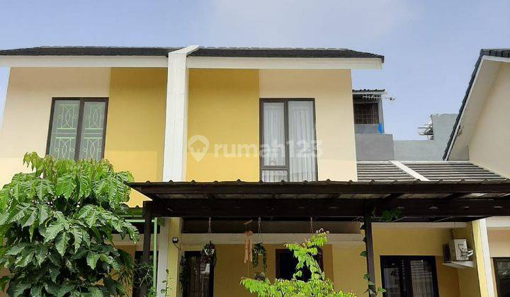 Dijual cepat Rumah 2.5 lantai Furnished di Grand Batavia Breeze 1