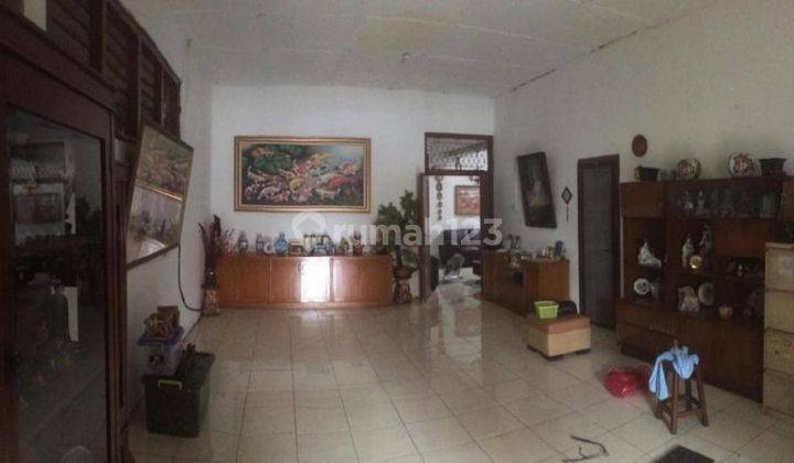 Rumah tua di pusat kota mudah akses, dekat stasiun Manggarai dan RS ibu & anak 2