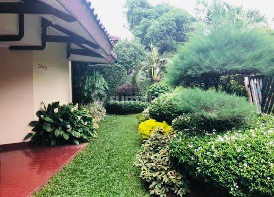 Rumah Intercon Kebon Jeruk Dgn Taman Dan Belakang Asri Nyaman 2