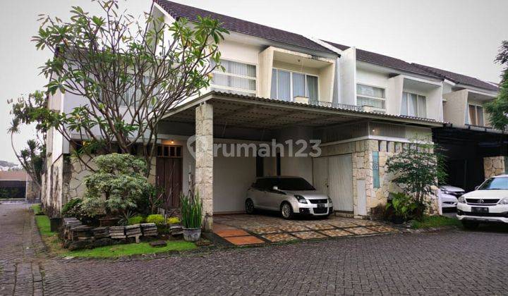 Rumah Hook Private Swimming Pool Forest Mansion Surabaya Barat 1