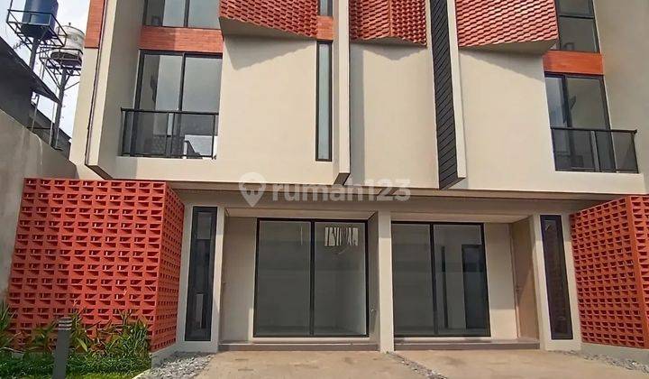 Rumah Baru 3 Lantai dlm Townhouse Di Terrahaus Bintaro 1