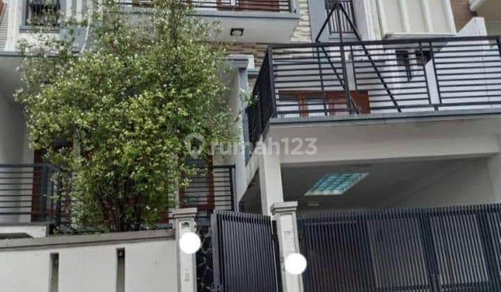 DIJUAL RUMAH LUX 4 LANTAI DEKAT SUDIRMAN JAKARTA 1