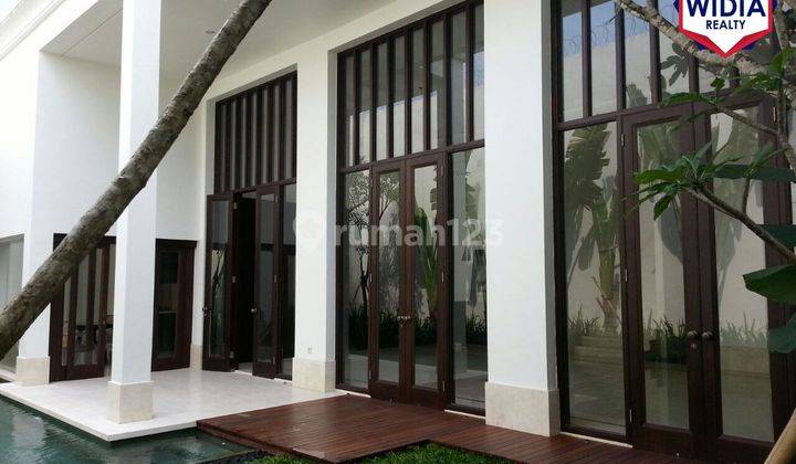 Rumah 2 Lantai Tropical Private Pool di Pejaten Jakarta Selatan 1