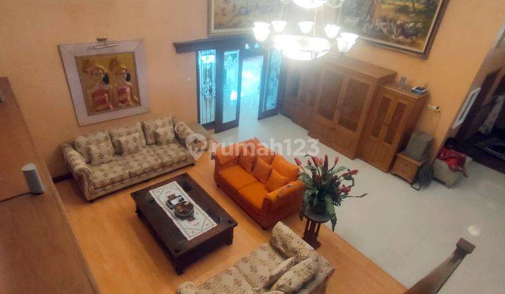 Rumah di Semolowaru Selatan, Full Furnished, ada Taman belakang luas, Siap Huni 2