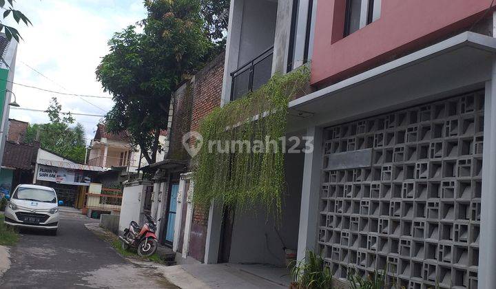 Rumah baru gress 2 lantai siap pakai 2