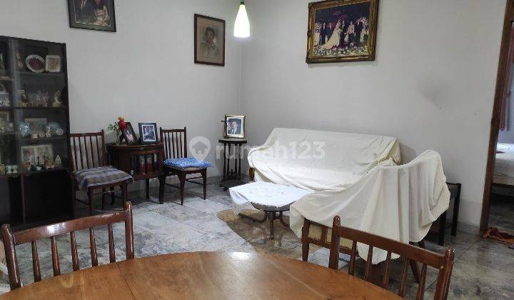 Dijual rumah di Taman kedoya baru 2