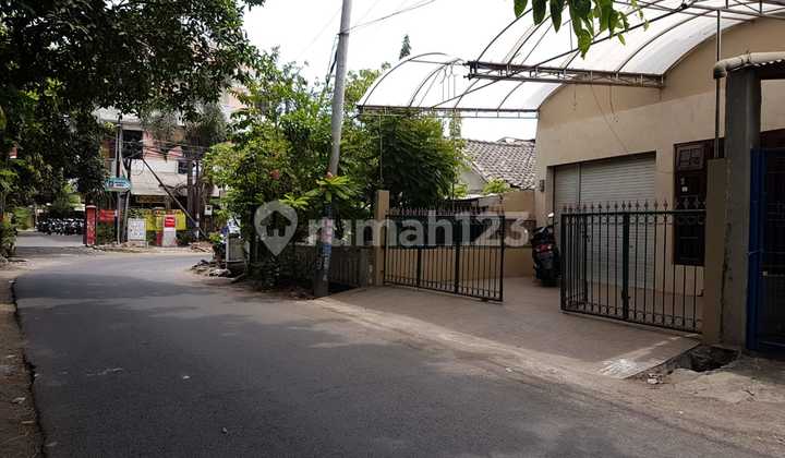 Rumah SHM 2.5 Lantai LT 161 m2 (7x23) LB 260 m2 Kos Aktif dekat Siwalankerto Permai Surabaya Rumah SHM 2.5 Lantai LT 161 m2 (7x23) LB 260 m2 Kos Aktif dekat Siwalankerto Permai Surabaya