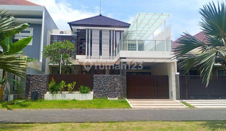 Rumah mewah ada swimming poll villa golf araya malang 1