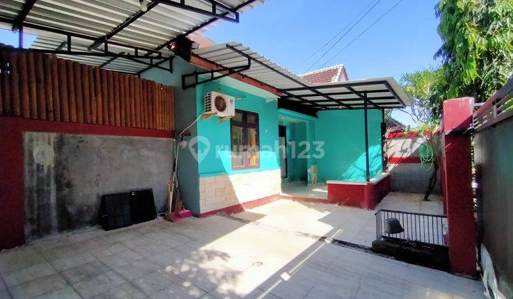 Ready-to-move-in house in Taman Mumbul Nusa Dua, Hook, residential area 1