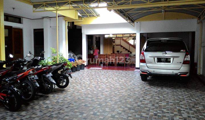 BEST DEAL Rumah Classic Colonial Belanda 2 lantai terawat dan sangat asri siap huni di pusat surabaya 2