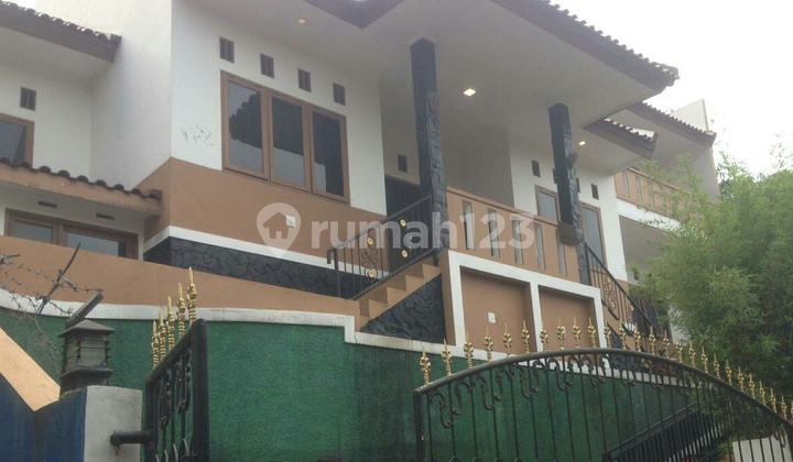 Dijual Cepat Rumah Besar di Awiligar 2
