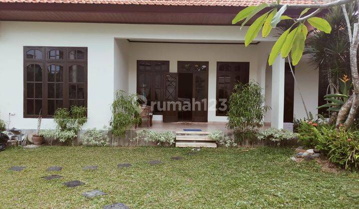  House for sale in Sanur 1