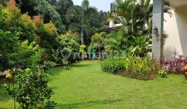 Well-maintained house in a strategic location at Delatinos BSD.