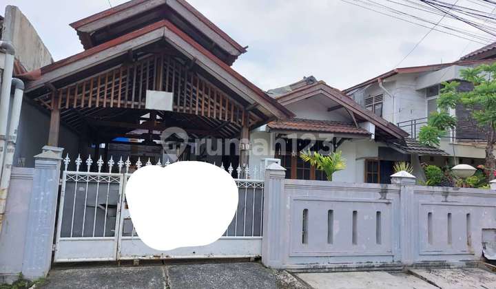 House for sale in Haji Nawi, South Jakarta