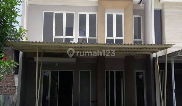 Baguss..baru gress siap huni rumah 2 lantai royal residence aurabaya barat nego sampai deal 1