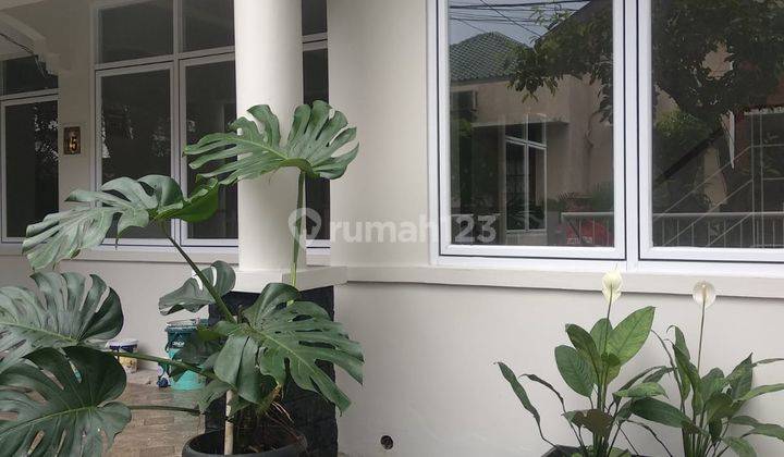 Rumah dilokasi strategis Bintaro yg nyaman dan aman, harga damai 1