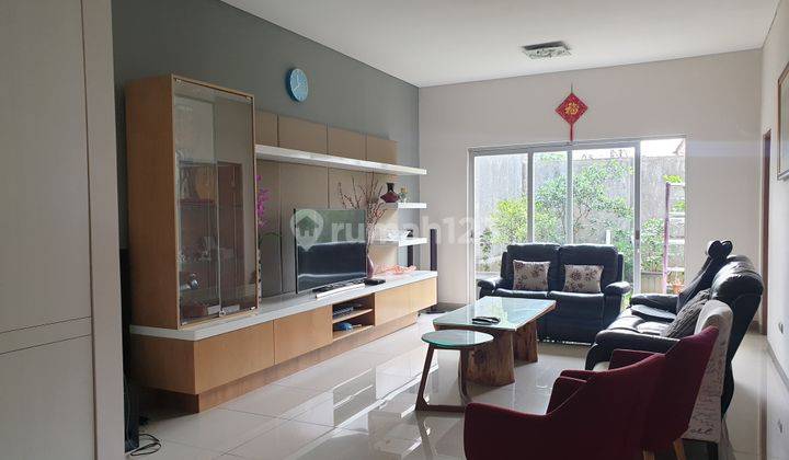 Rumah cantik full furnished di setiabudi regency 1