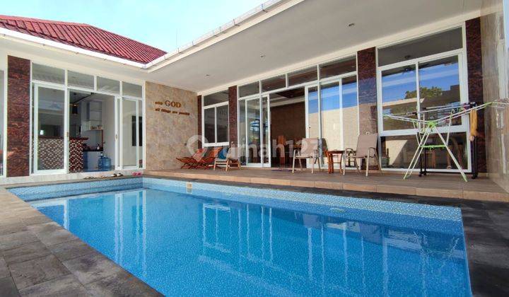 Modern Villa 2 storey For Sale good Access at Kutuh. Cozy Villa with Modern Design 1