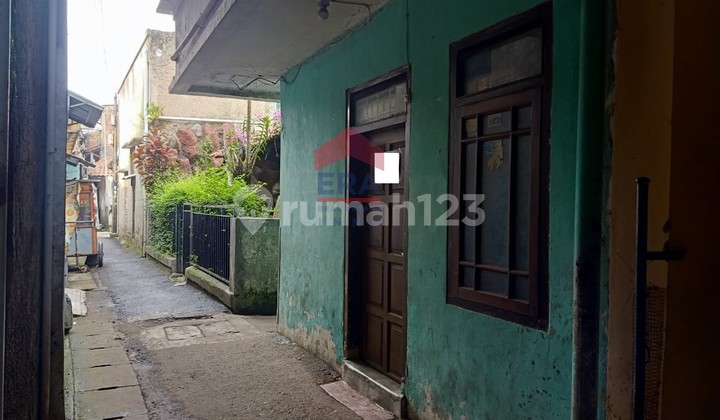 Rumah dua lantai tengah kota di dalam Gang, Bojongloa, Panjunan Astana Anyar 2