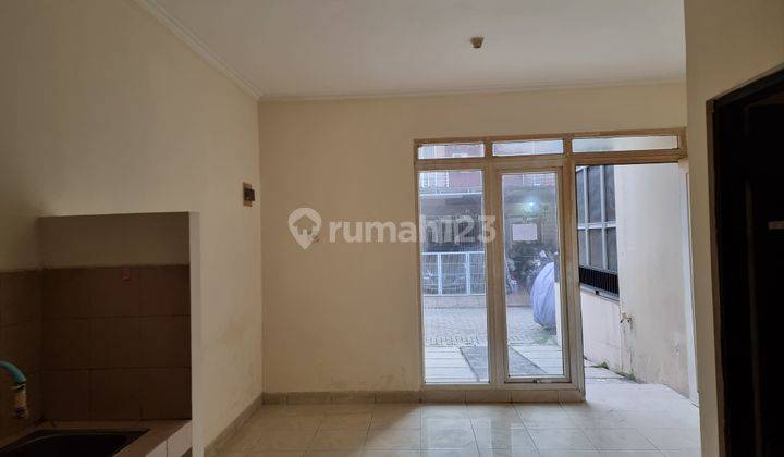 RUMAH MURAH DI PARK RESIDENCE TAMAN SURYA 5 JAKARTA BARAT  2
