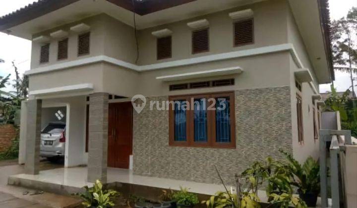 Jual Cepat Rumah 2 Lantai Sudah Renovasi Luas 285m di Cisaat Sukabumi Jawa Barat 1