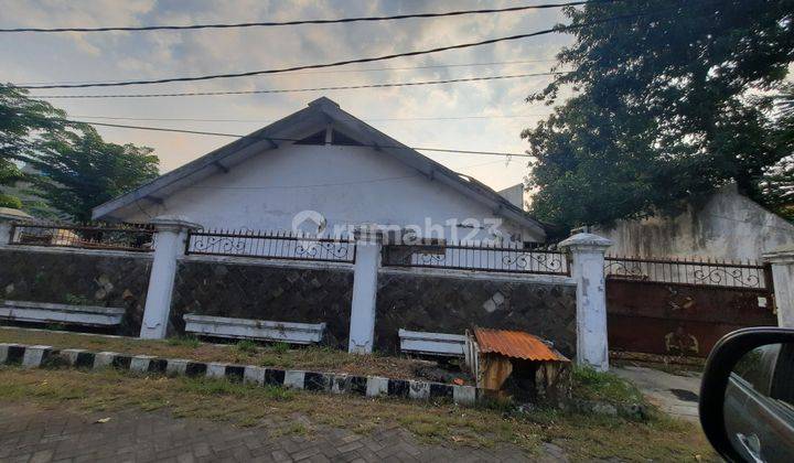 Rumah Hitung Tanah Medokan Asri Barat 1