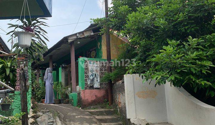 Rumah strategis jakarta timur  di bawah harga pasaran 2