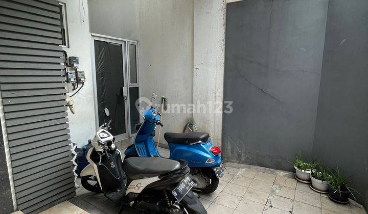 Rumah Kos lokasi elit Bundaran HI 32 kamar 2