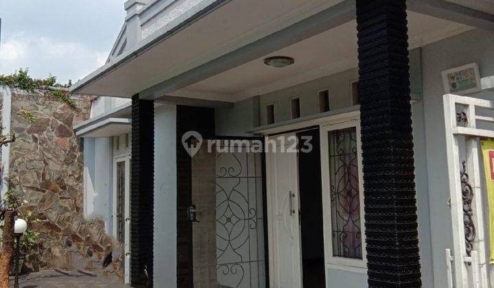 Rumah 2 Lantai Siap Huni Dekat Stasiun Depok Baru Dan Kampus Ui 1