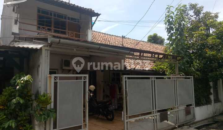 Rumah tinggal, lokasi strategis, dekat akses toll, area kuliner, perbankan dsb Rumah tinggal, lokasi strategis, dekat akses toll, area kuliner, perbankan dsb