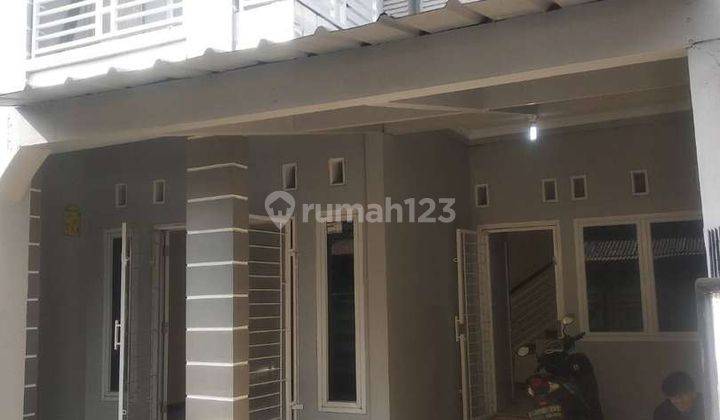 Rumah Siap Huni, Akses 1 Mobil Ngepas, 300 Meter Ke Pasar Tebet Timur 1