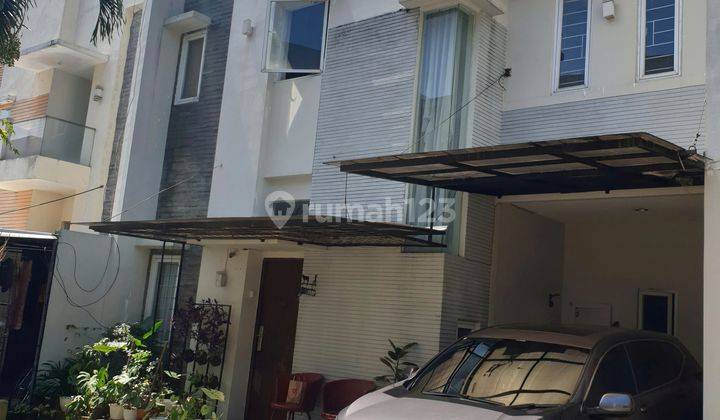 Rumah Cantik Minimalis 2 lantai di Bintaro 1