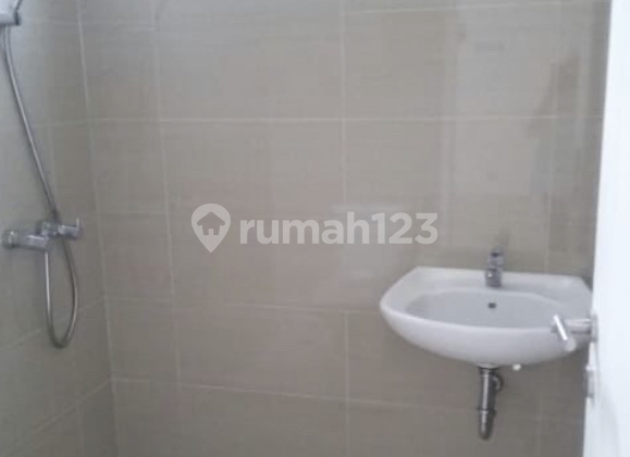 Rumah Cantik Di Lingkungan Asri Siap Huni Dalam Cluster Bintaro  2