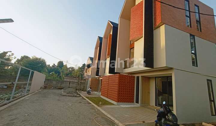 Scandinavian design house ready for occupancy in Ciputat, South Tangerang. 2