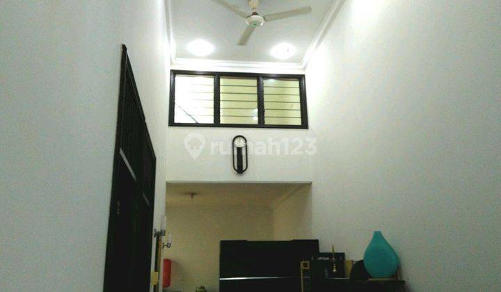 Jual Rumah Puri Indah Jalan 2 Mobil  2