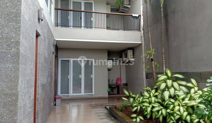 House for sale on Jalan Cempaka Biru - Beautiful fur 2