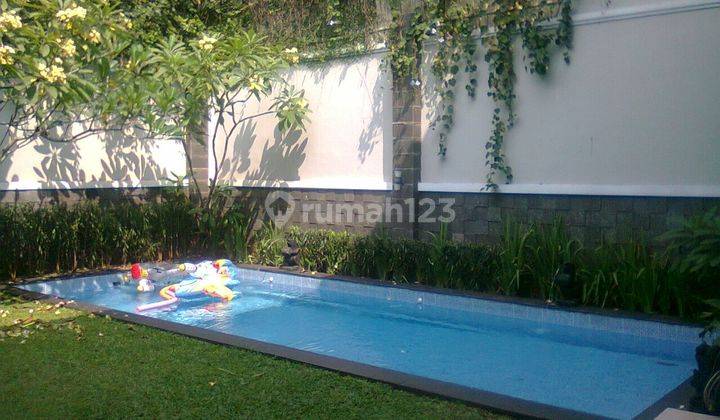 NICE HOUSE IN COMPOUND IN KEMANG 2