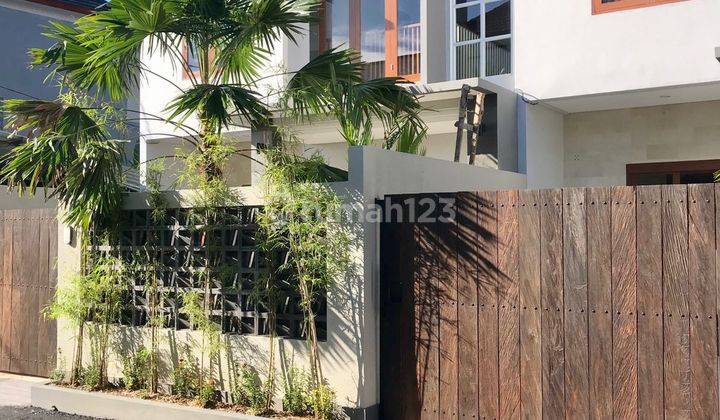 Rumah Semi Villa One Gate System Nyaman Akses Mobil Papasan Dekat Ke Kapal ,, Padonan Canggu Dan Gatot Subroto Barat 1